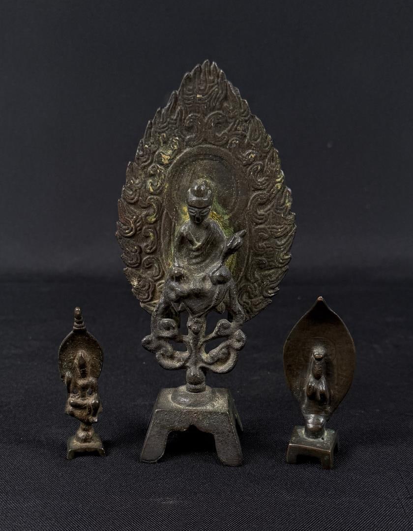 Antique Chinese Bronze Altar Buddha Statues: Centerpiece is an Altar Figure, and small pieces are scale weights.