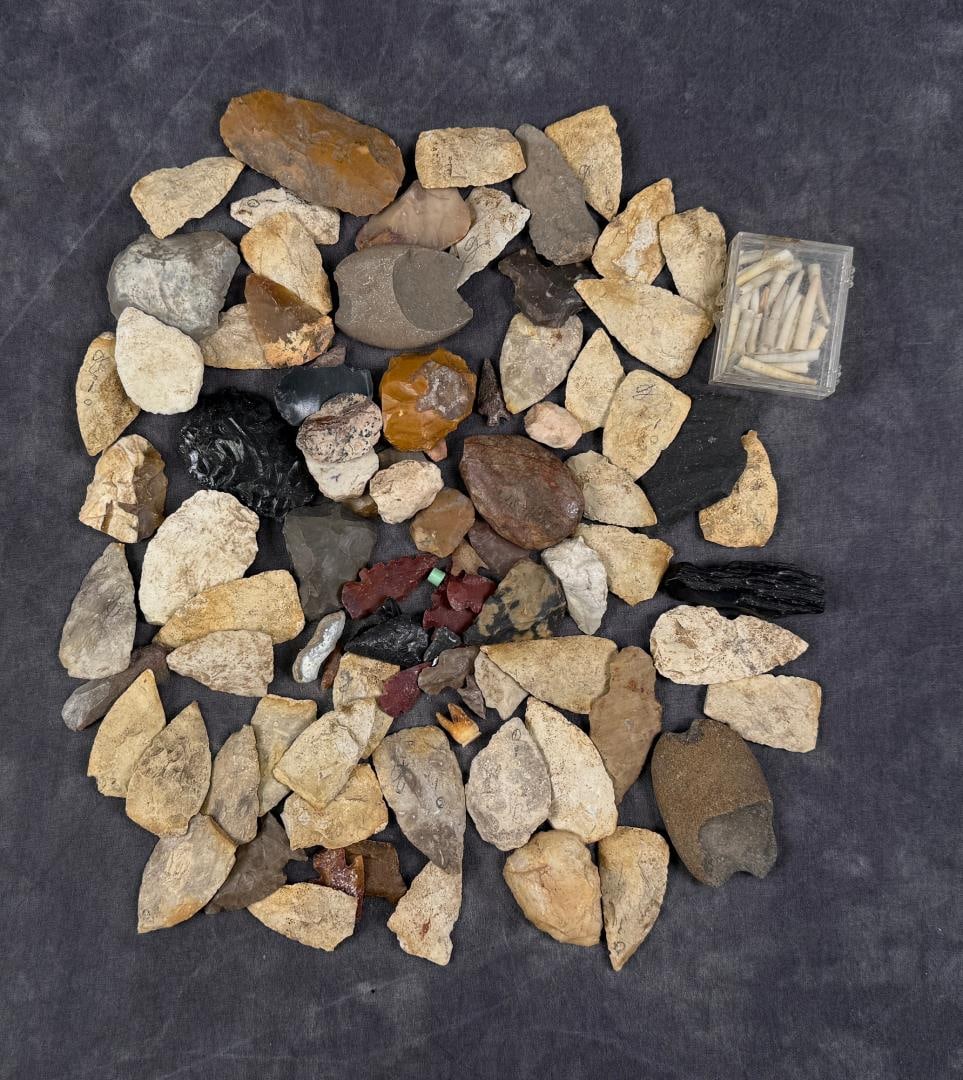 Ancient Native American Indian Stone Artifacts: Nice grouping
