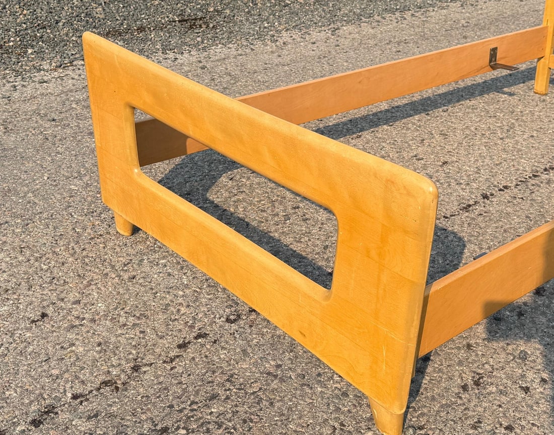 Heywood Wakefield Encore Bed Frame - 2