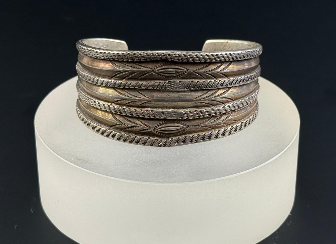 Old Pawn Navajo Sterling Silver Ingot Bracelet: 67.79 grams, 6" inner circumference.
