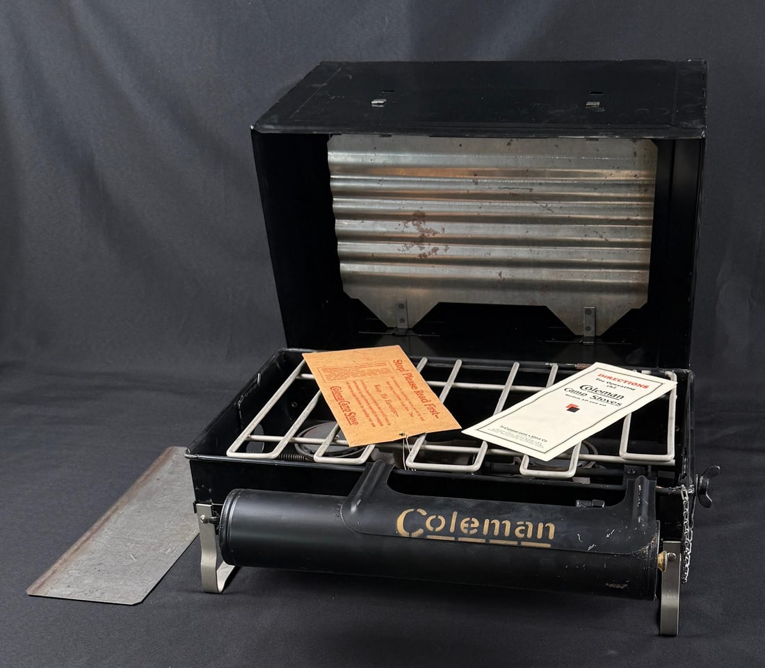 Exceptional Coleman Camp Stove Model No 2D: Probably as clean as you will ever find one. Appears unused or very very lightly used. May have been test fired.