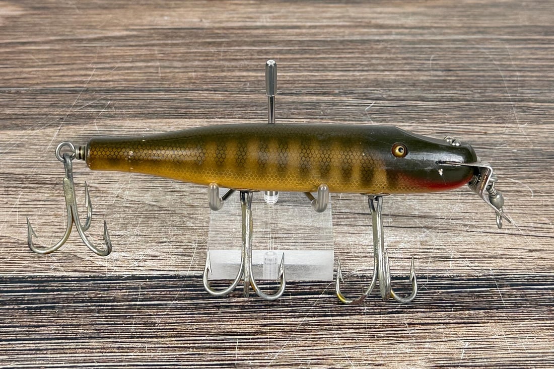 Creek Chub Musky Pikie Fishing Lure: Nice example.