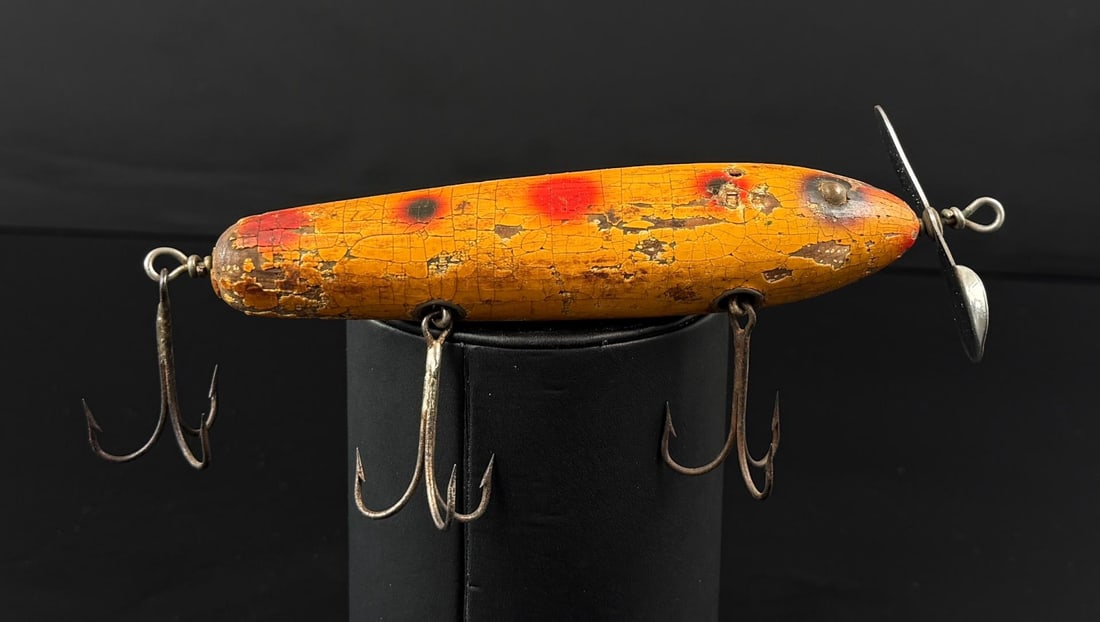 South Bend Lunge Oreno Fishing Lure: Decent example.
