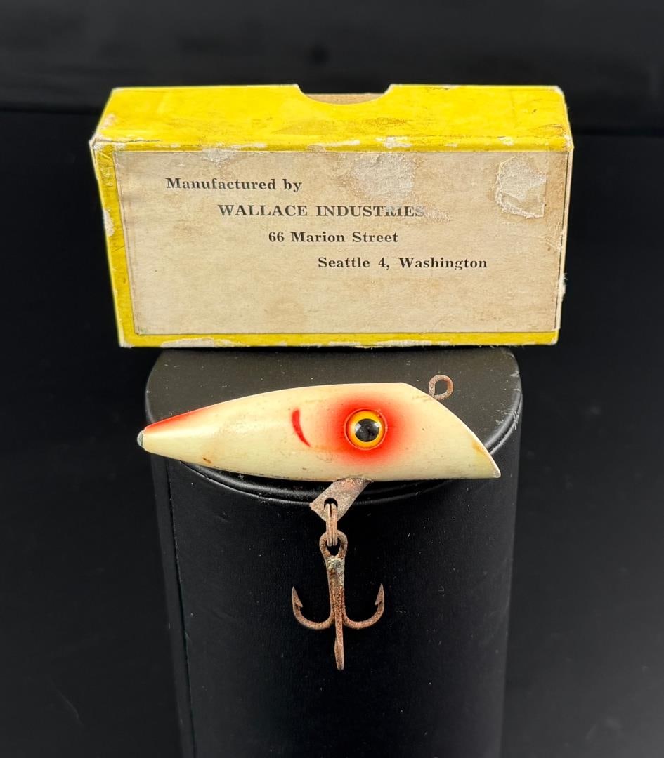 Wallace Industries Fishing Lure: Nice example in box.