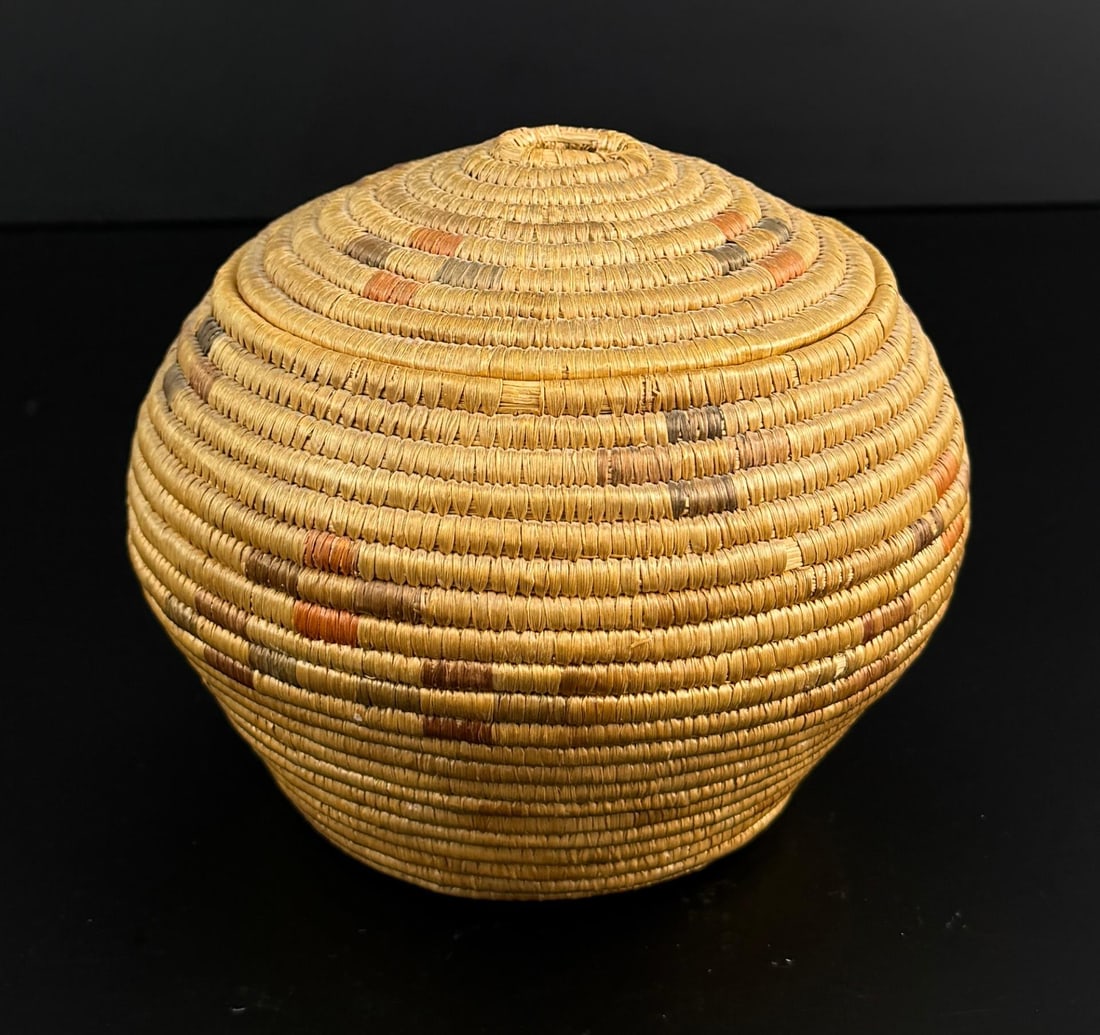 Alaskan Inuit Eskimo Basket - 2
