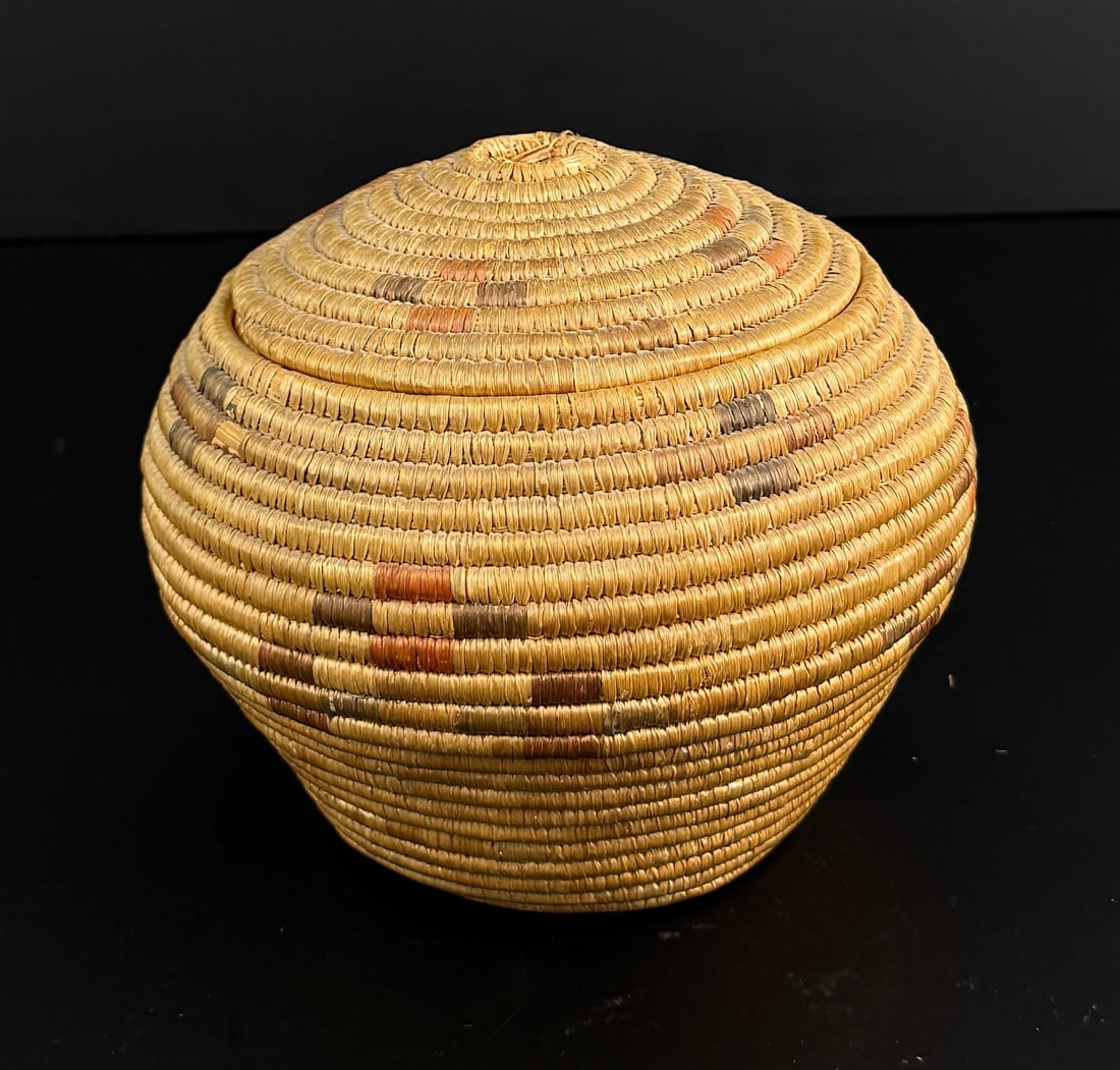 Alaskan Inuit Eskimo Basket - 3