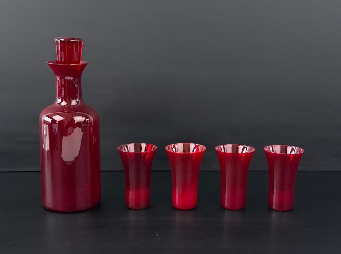 Cranberry Glass Decanter Set (1 of 6)
