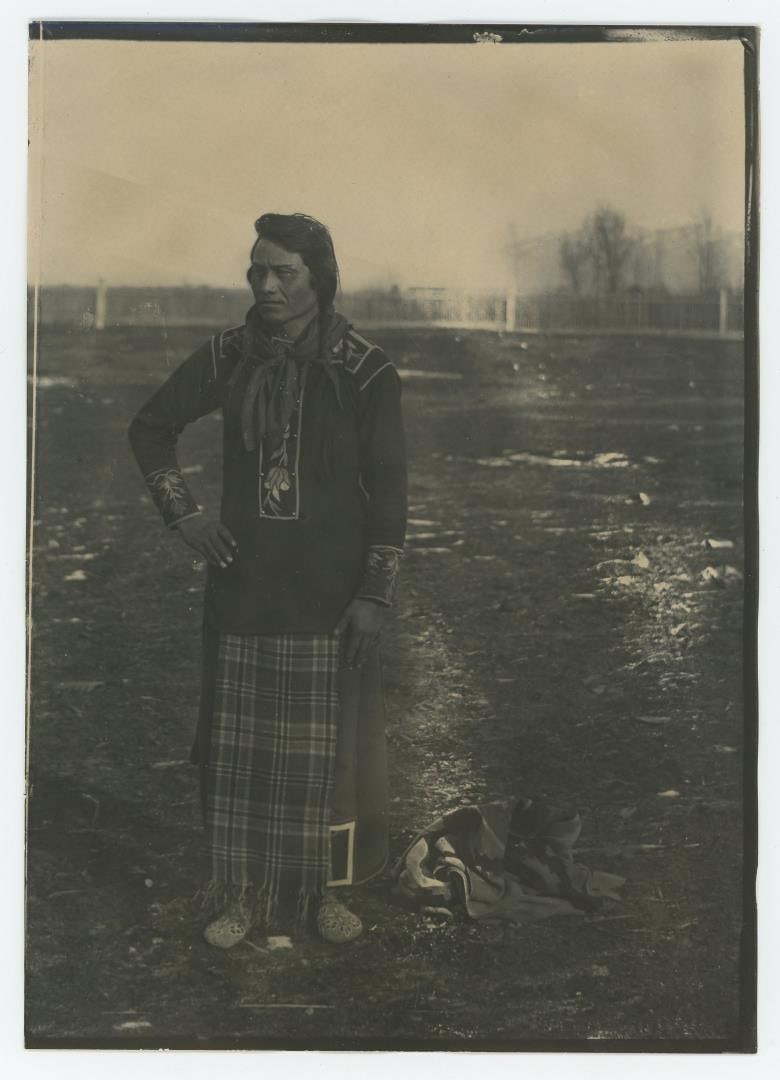 Edward Boos Flathead Indian Montana Photo: 5" by 7". Subject is Mot-a-len. Boos' Flathead Reservation portraits document particularly insightful details regarding the lifestyle, possessions, and landscapes of tribal members just prior to the 1