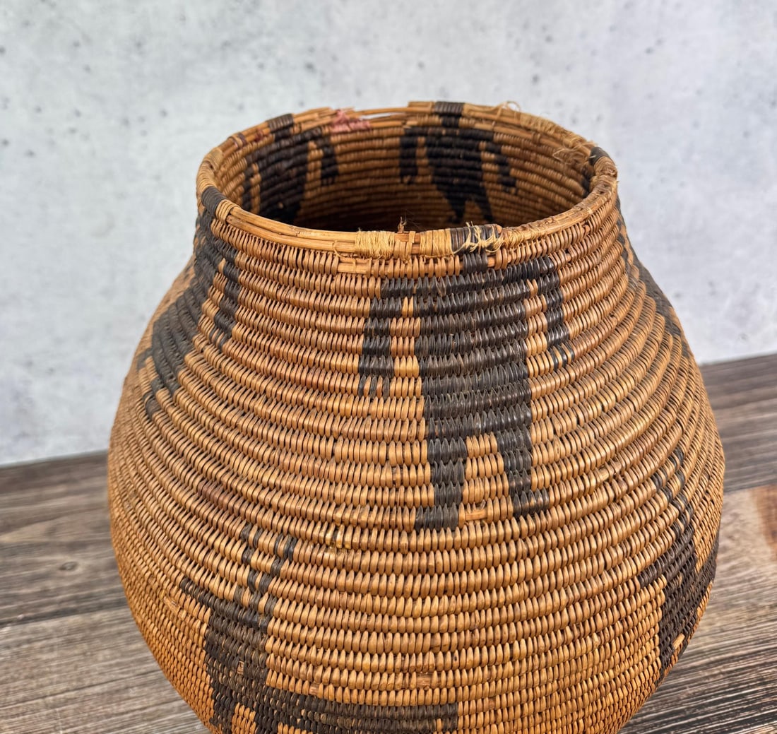 Apache Figural Native American Olla Indian Basket - 6