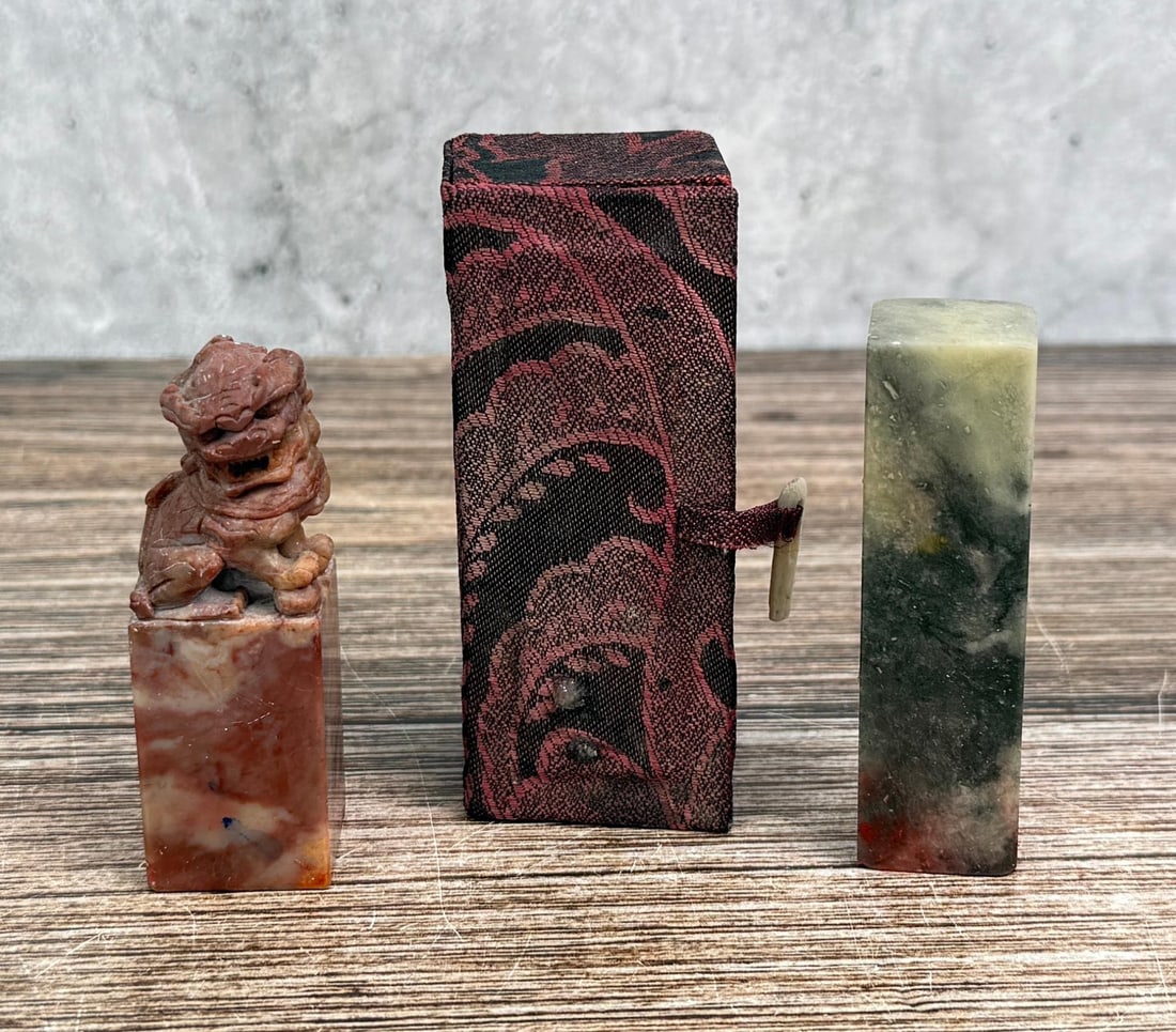 Chinese Soapstone Chop Foo Dog Seal Stamps: Largest is 3" by 1". Nice grouping.