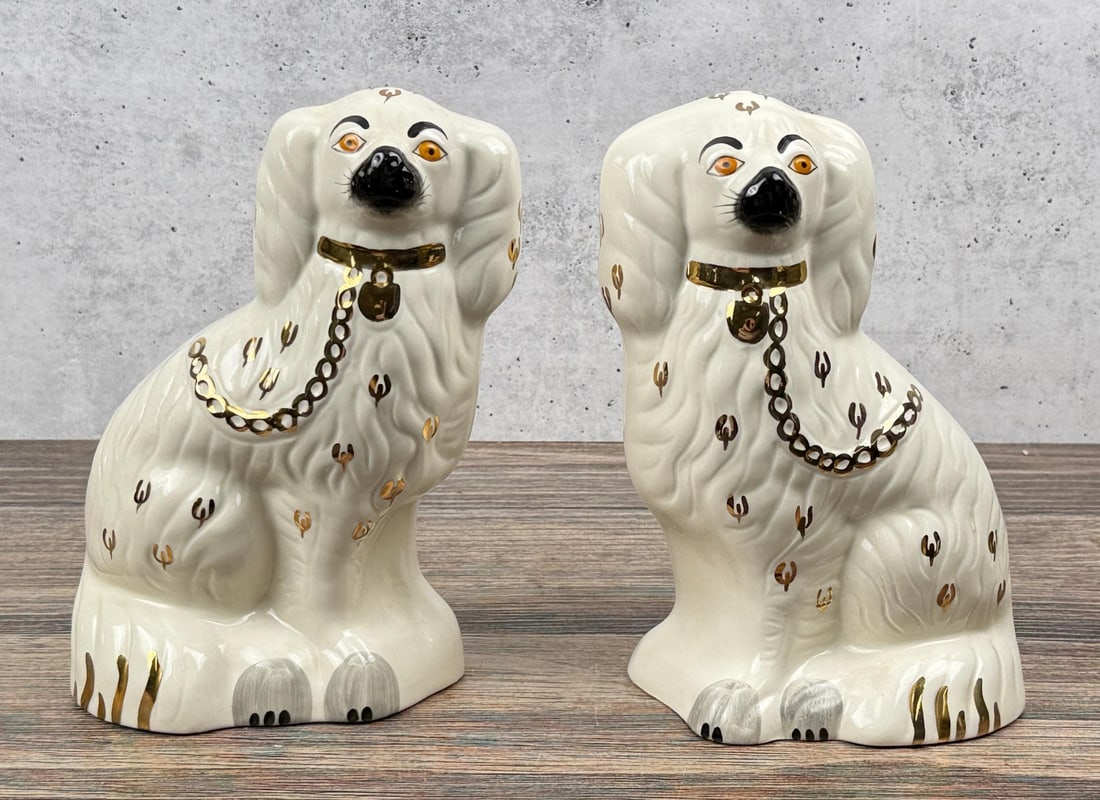 Pair of Beswick Staffordshire Spaniel Dogs: 3 5/8" by 6 5/8" by 8 7/8"