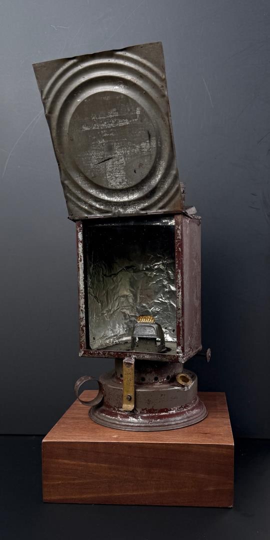 Kodak Ingento Darkroom Kerosene Finger Lamp (1 of 7)