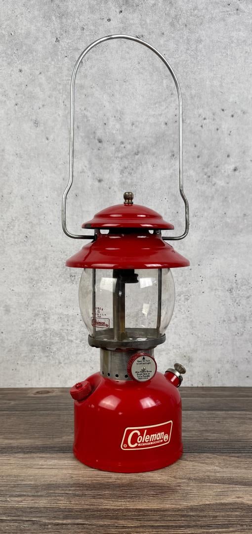 Coleman 200a Hiking Camping Lantern (1 of 8)