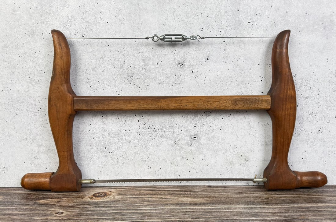K&P Koch & Pohlmann Bow Tuning Saw: 21 1/2" by 11"