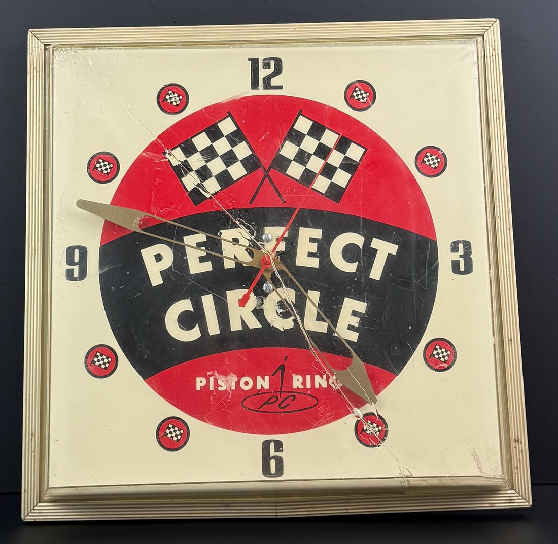 Perfect Circle Piston Ring Clock (1 of 5)