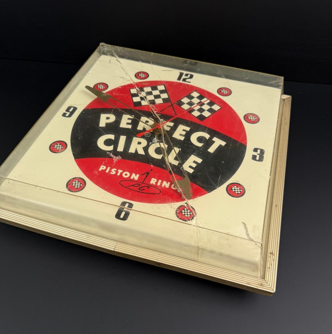 Perfect Circle Piston Ring Clock - 2