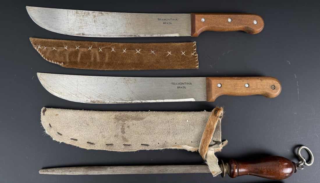 Collection of Skinning and Butcher Knives (1 of 8)