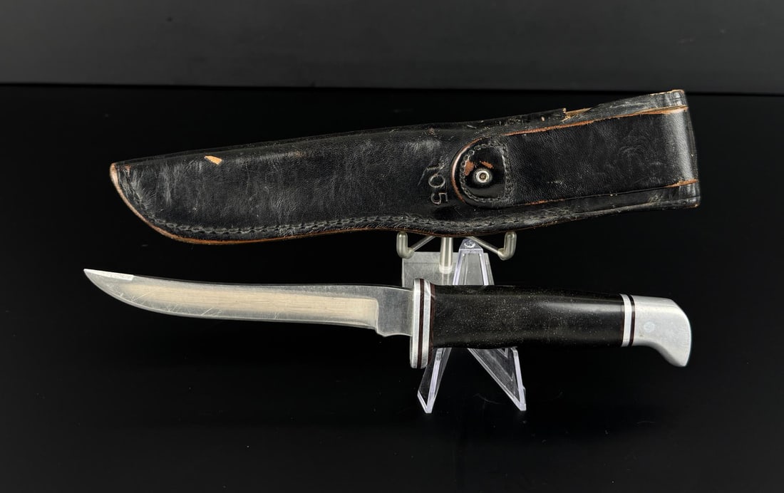 Buck 105 Pathfinder Knife: 9" long.