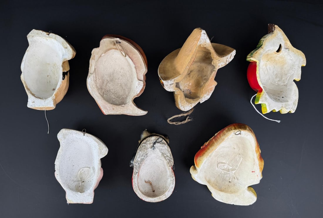 Collection of Chalkware Sting Holders (1 of 9)