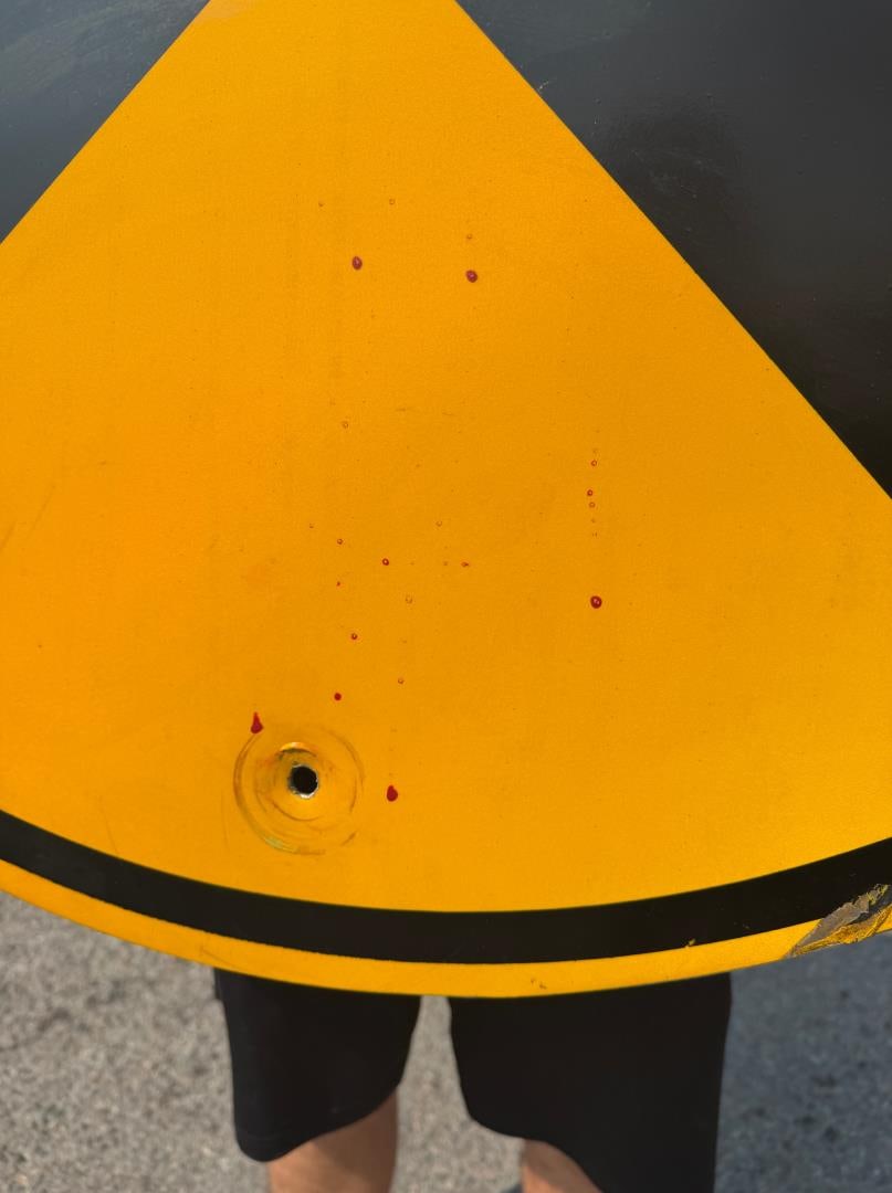 Montana Railroad Crossing Sign: 36" diameter.