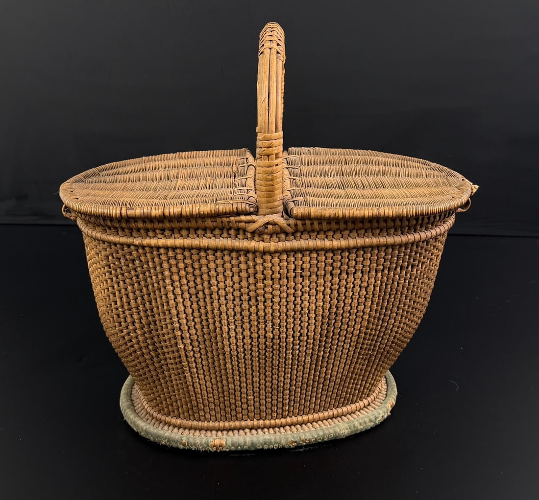 Shaker Double Lid Wicker Sewing Basket: 12" by 11" by 7".
