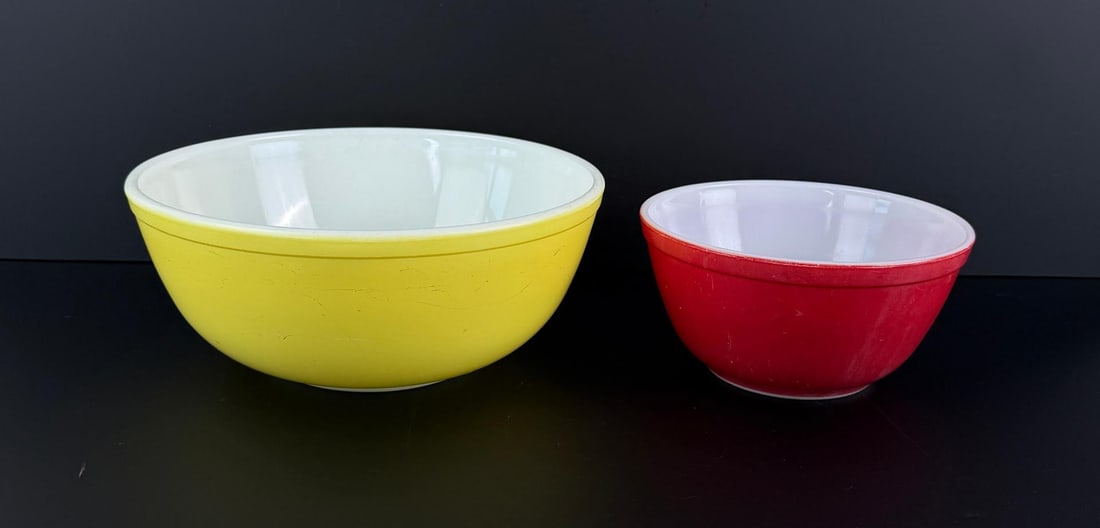 Pyrex Basic Color Mixing Bowls: Nice grouping