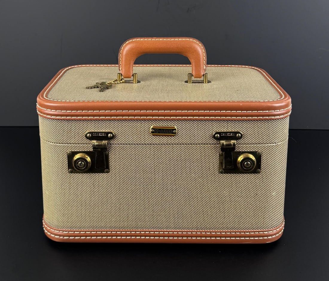 Oshkosh Tweed Vanity Train Luggage Case: 9" by 9 7/8" by 14 1/4". Comes with keys.