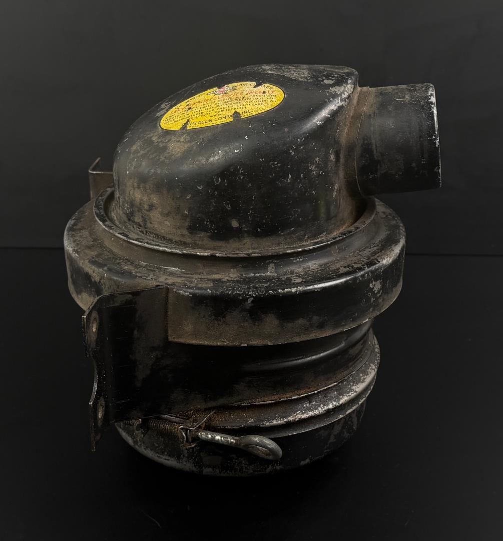 WW2 Jeep Donaldson Co Oil Bath Air Cleaner: Likely used in a Willys Jeep between 1941-1945
