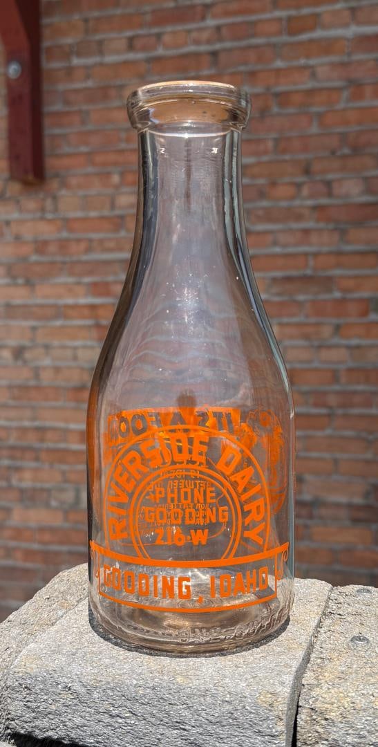 Riverside Dairy Gooding Idaho Pyro Milk Bottle: Ice Cream back design variant.