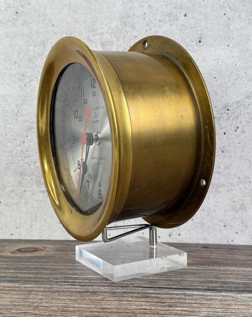 Bell Clock Co Ship's Clock: 7 1/4" diameter, 3 1/2" tall. Working.