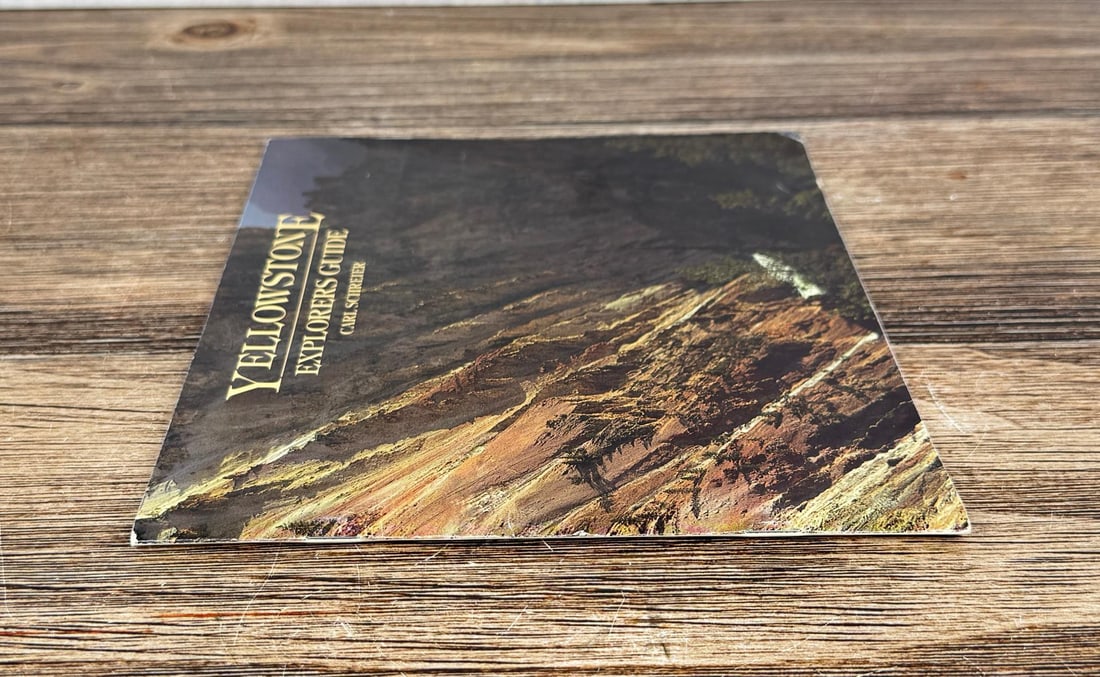 Yellowstone Explorers Guide - 2