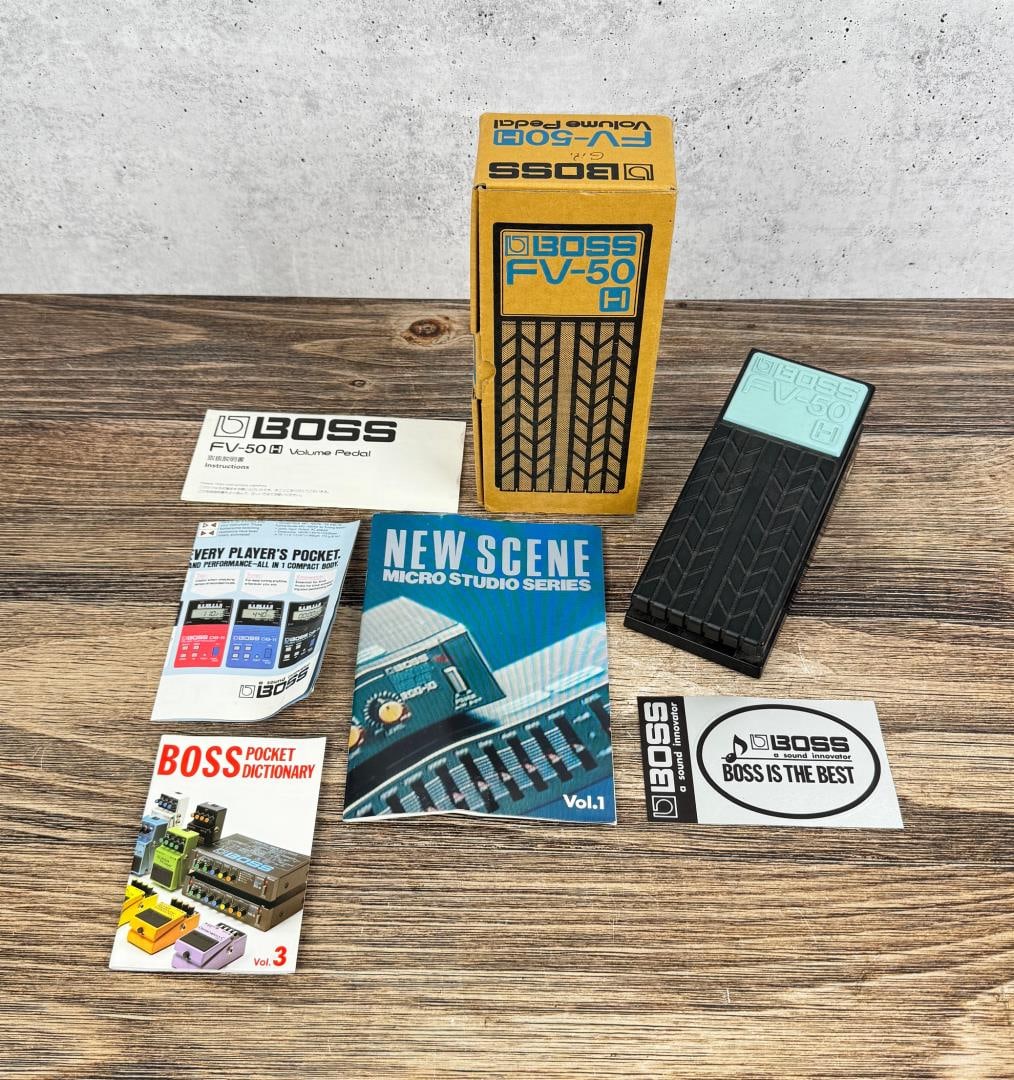 Boss FV-50 Volume Pedal: Nice example in box.