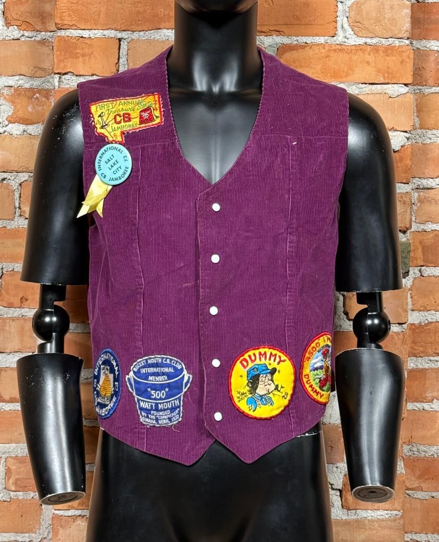Vintage Pearl Snap Corduroy CB Radio Vest: 20" armpit to armpit, 24" long.