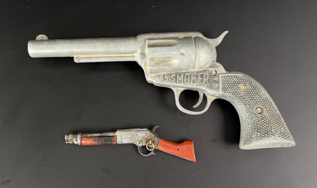Pair of Toy Cap Guns (1 of 6)