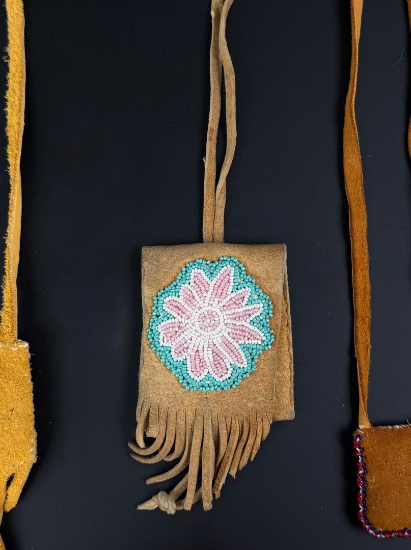 Native American Indian Medicine Bag Pouches (1 of 4)