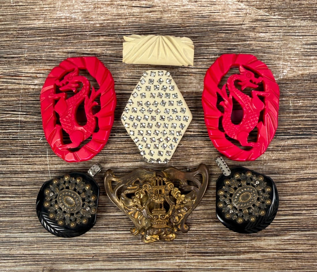 Art Deco Celluloid Fur Stole Clips (1 of 4)