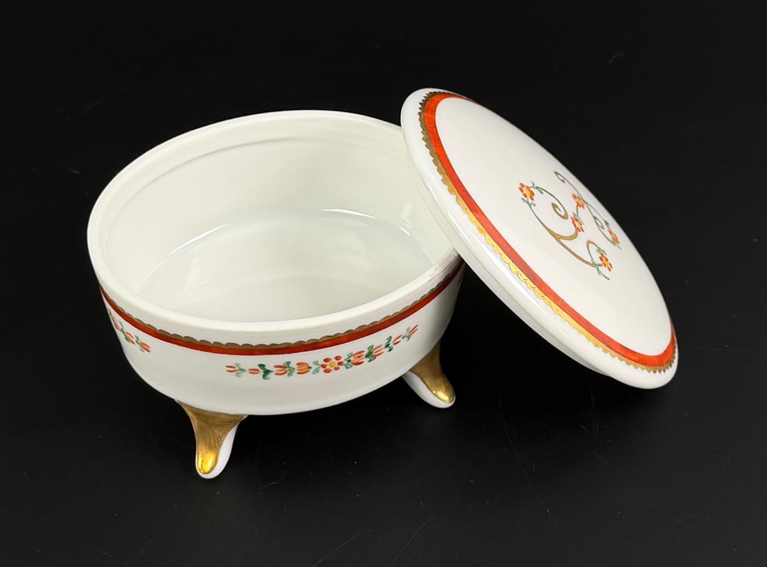 Painted Porcelain Trinket Dish Dresser Box (1 of 6)