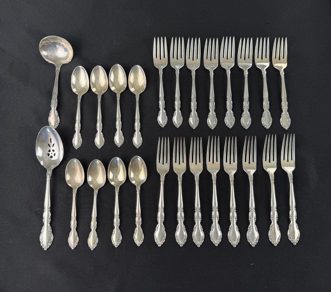 Oneida Heirloom Sterling Silver Flatware (1 of 7)
