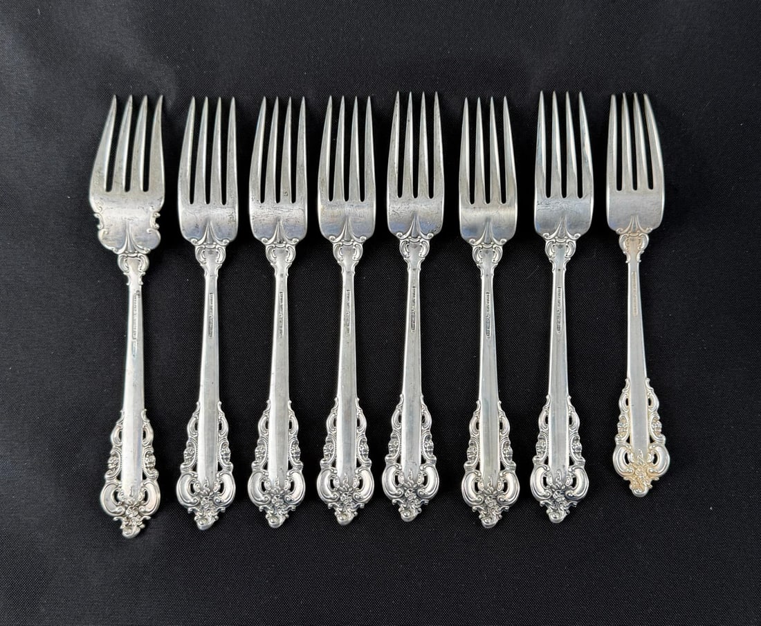 Wallace Sterling Silver Grande Baroque Forks: 627 grams. Lot requires payment via non credit card only.