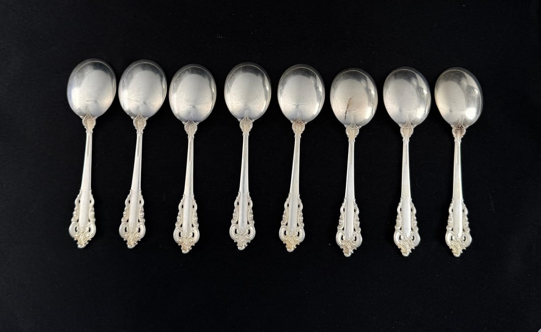 Wallace Sterling Silver Grande Baroque Spoons: 366 grams. Lot requires payment via non credit card only.