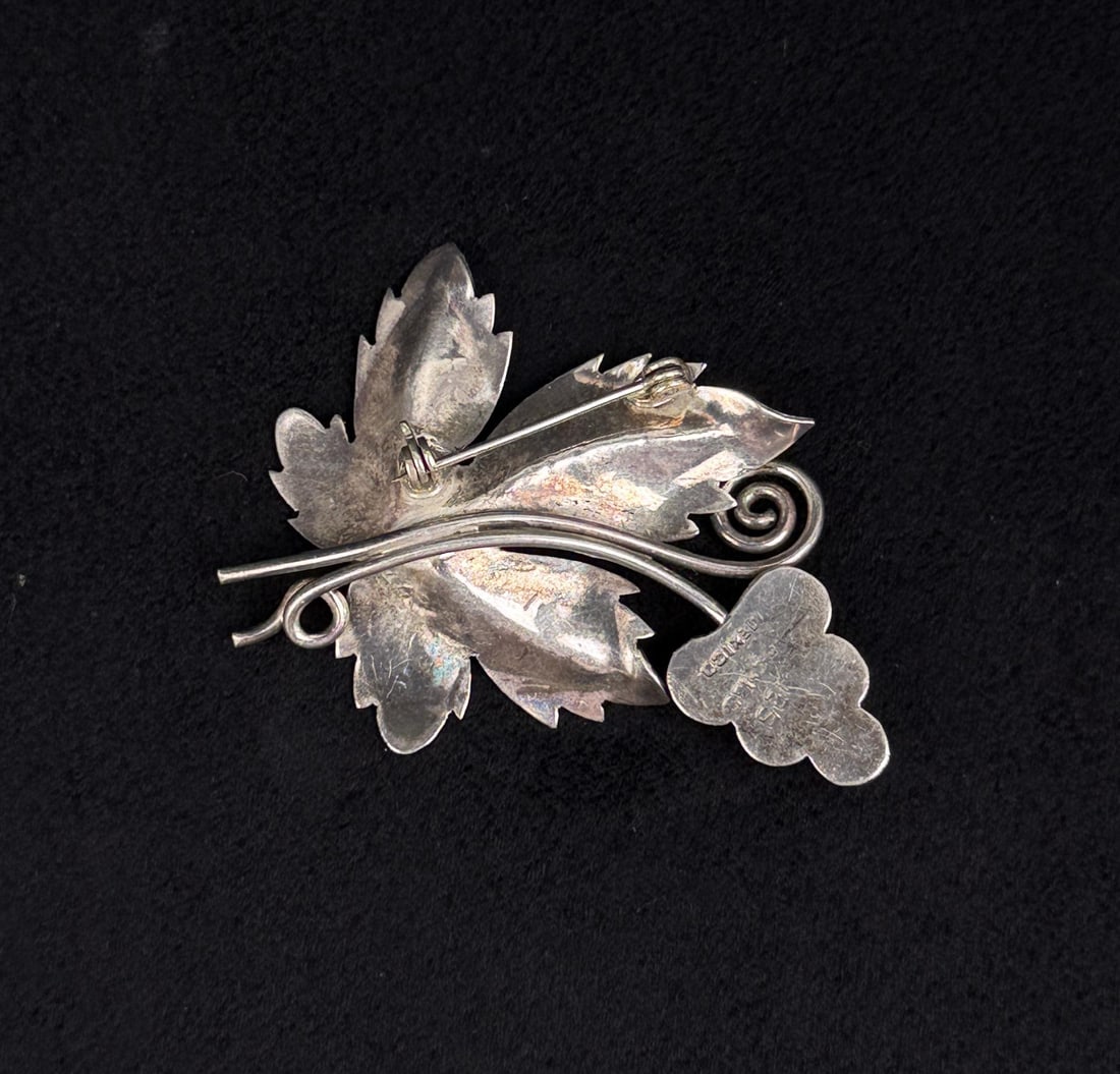 Taxco Mexico Sterling Silver Grape Brooch (1 of 4)