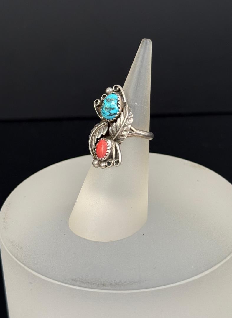 Navajo Sterling Silver Turquoise Coral Ring (1 of 6)