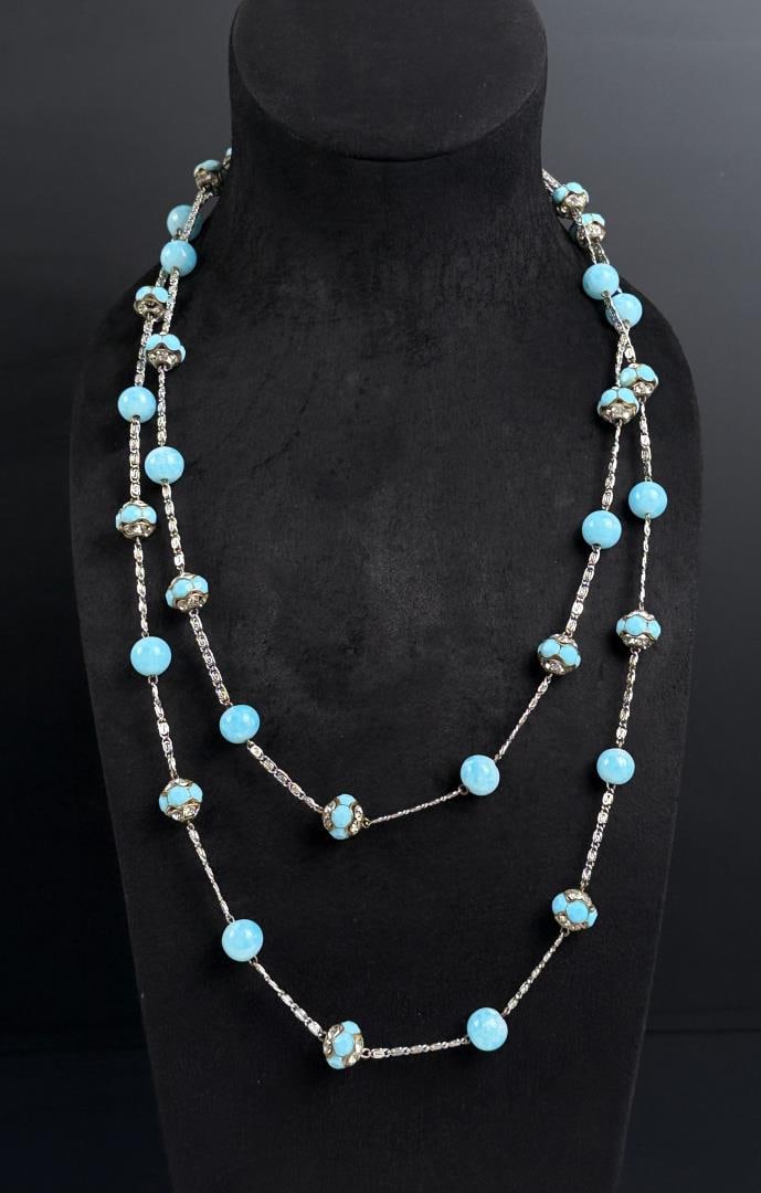 Art Deco Turquoise Glass Bead Necklace: 29 1/2" long when not looped.