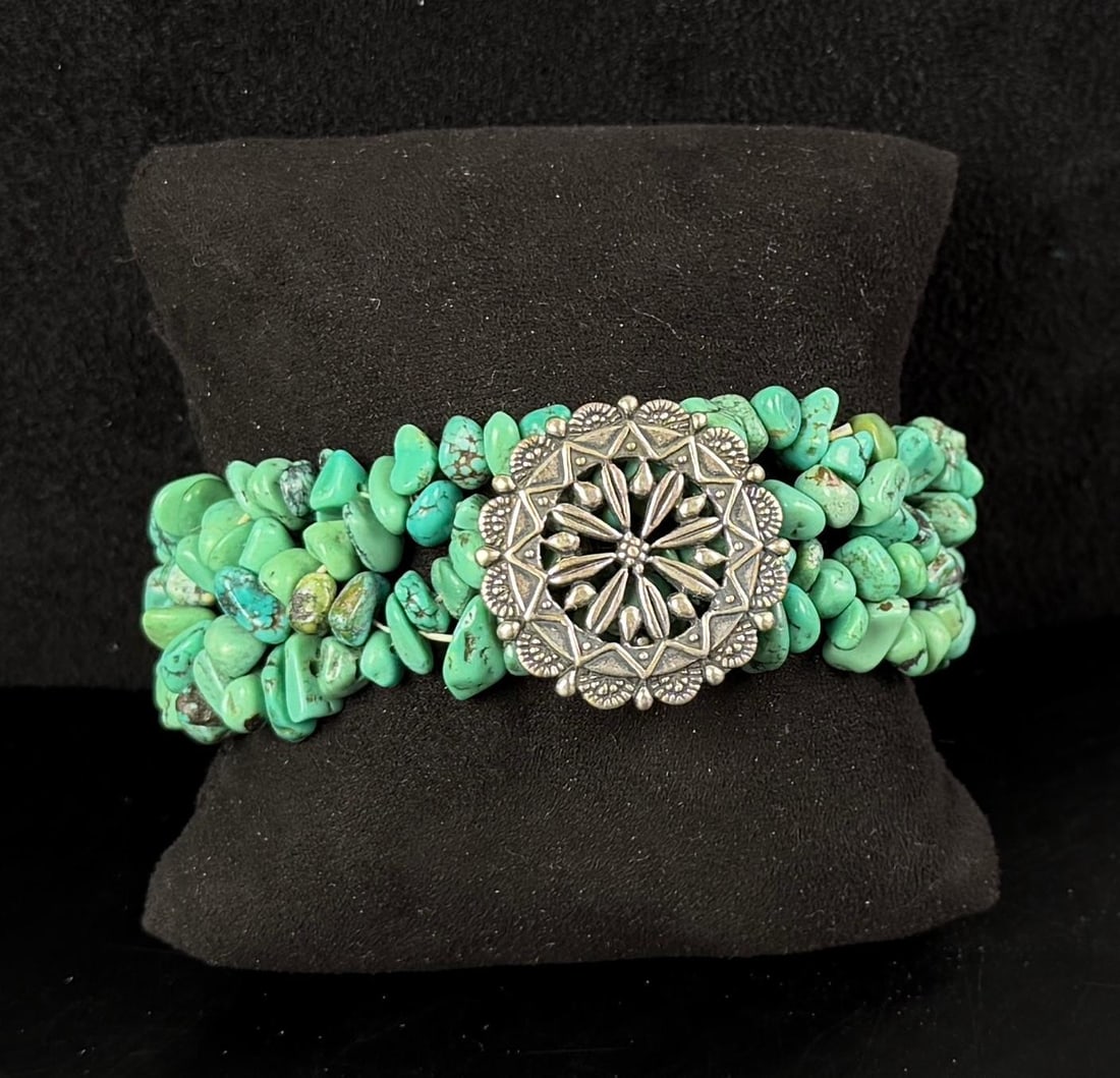 Carolyn Pollack Relios Sterling Turquoise Bracelet: 46.16 grams. 6 1/2" inner circumference