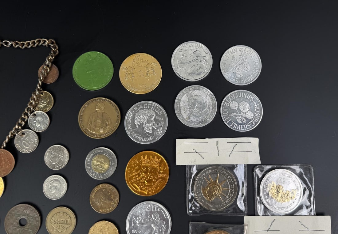 Collection of Foreign Coins: Nice grouping