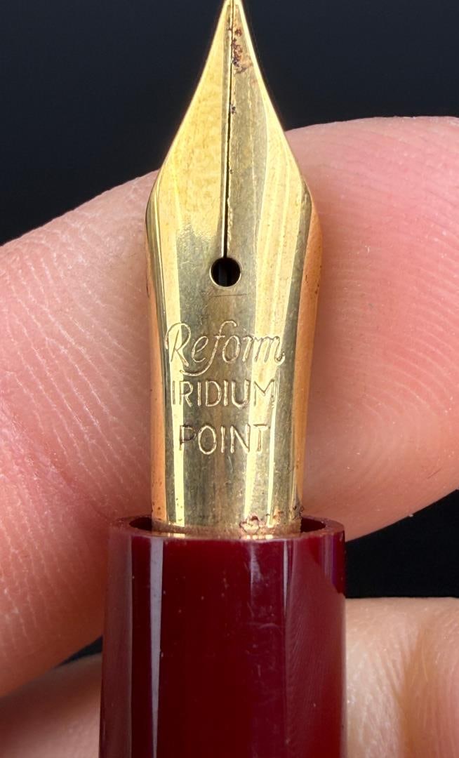 Ballpoint and Fountain Pens: Nice grouping.