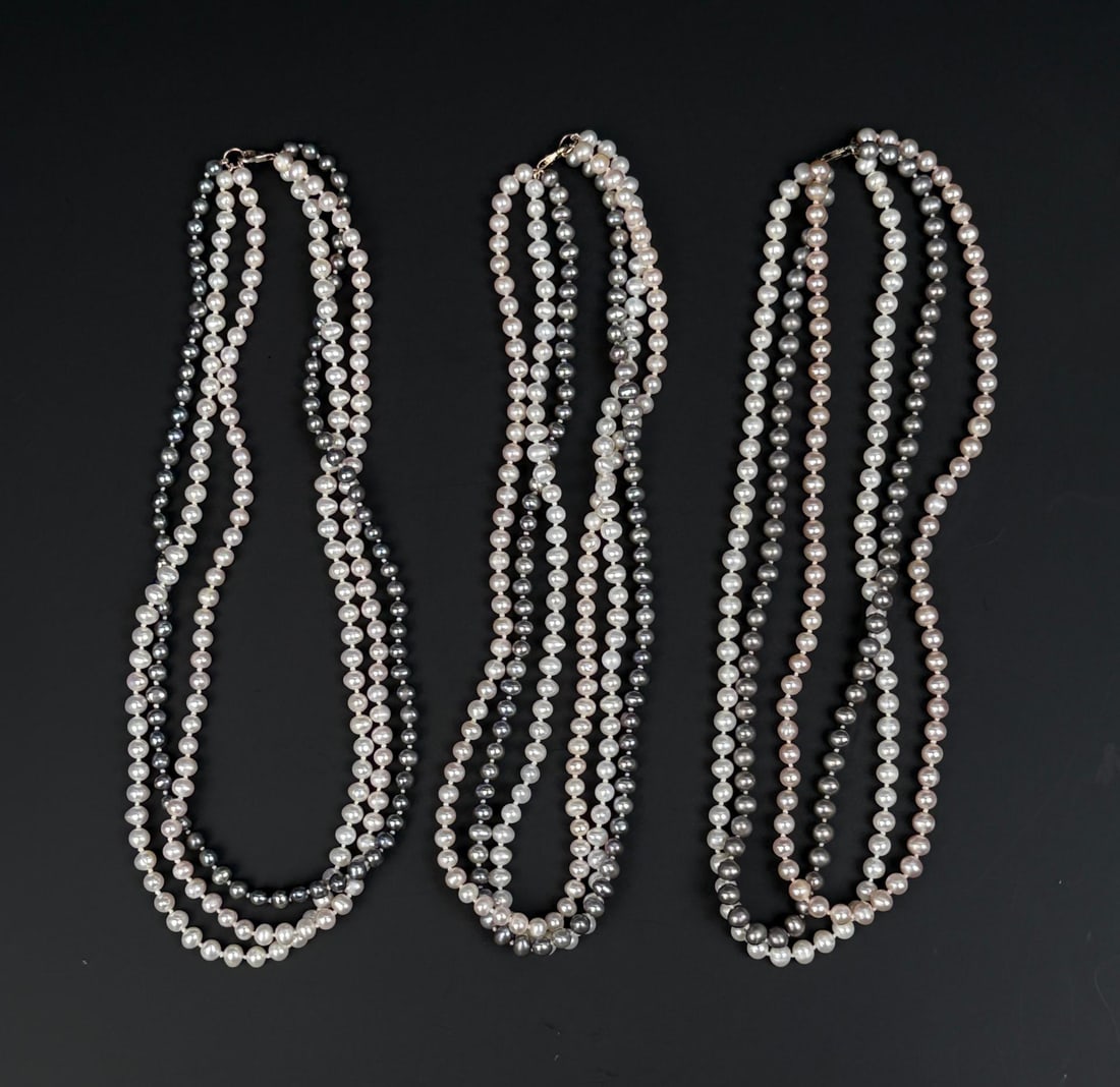 Collection of Tahitian Pearl Necklaces (1 of 5)