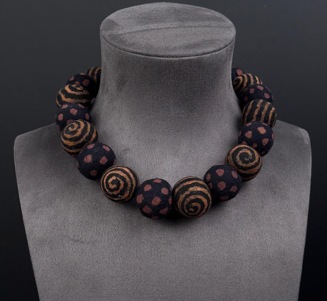 SJ Mack Polka Dot Swirl Necklace (1 of 3)
