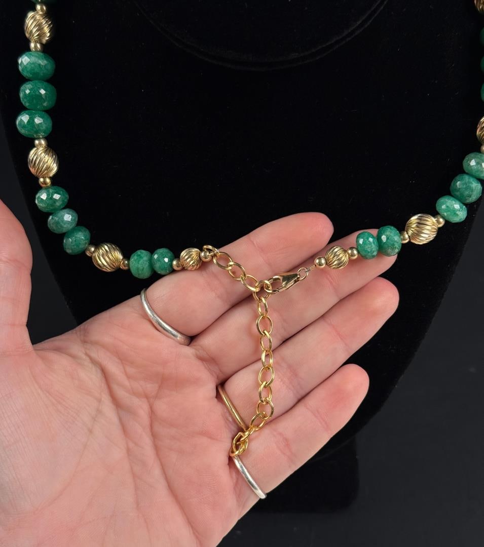 Faceted Emerald Necklace and Earrings - 6