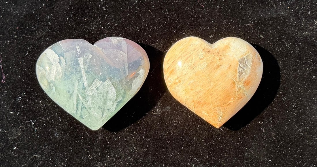 Carved Stone Heart Palm Stones (1 of 5)